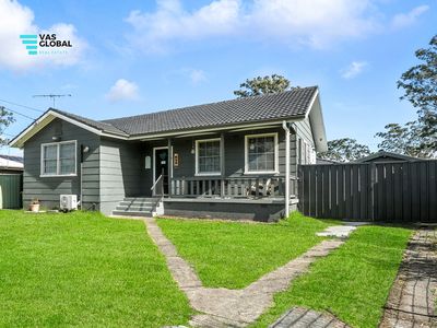 30 Mindanao Avenue, Lethbridge Park