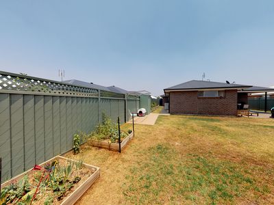 4 Waterfall Crescent, Dubbo