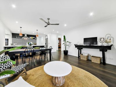 9 Baychester Place, Wakerley