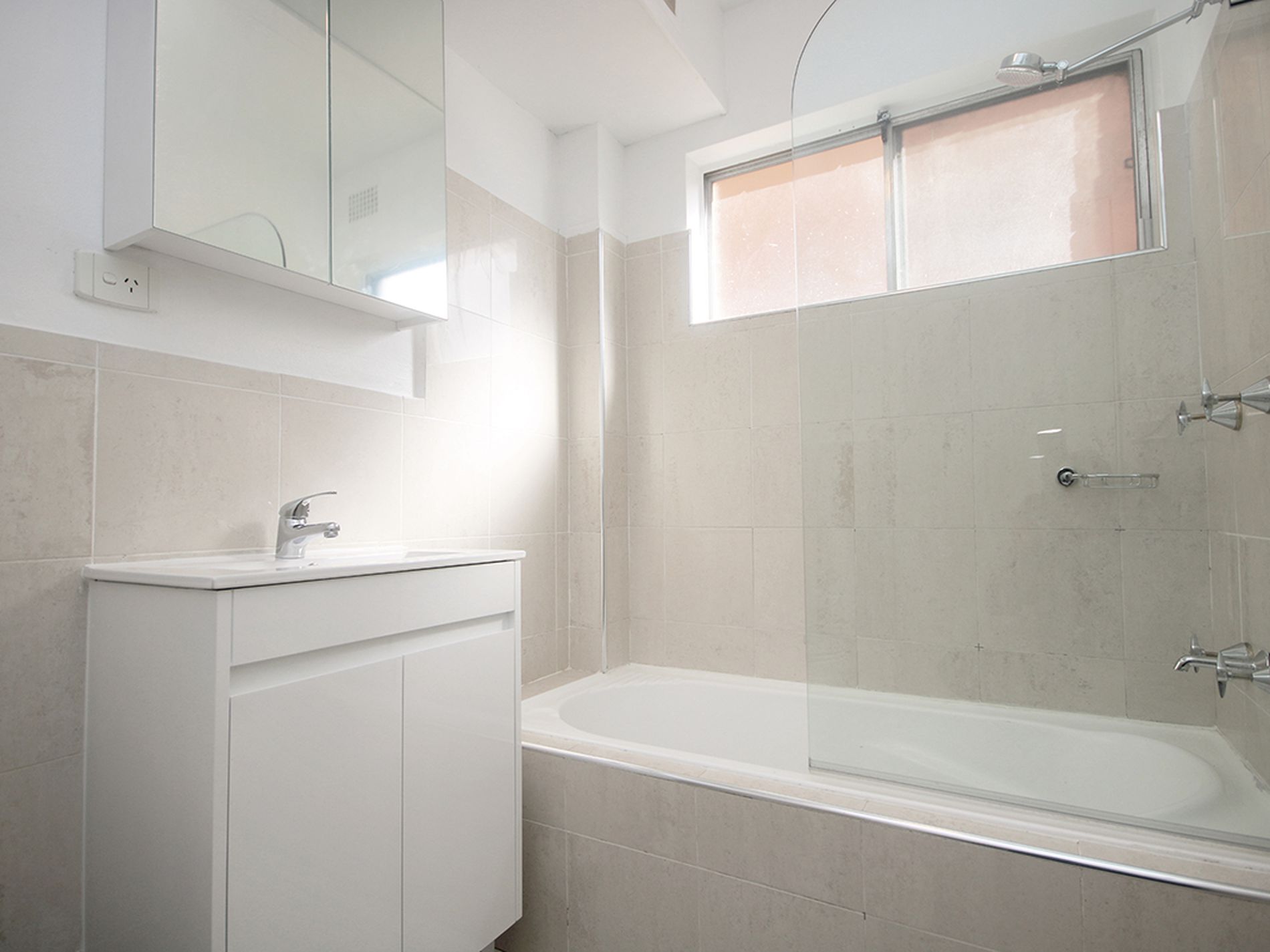 6 / 64 Sproule Street, Lakemba