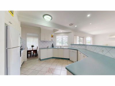 10 Poidevin Place, Dubbo
