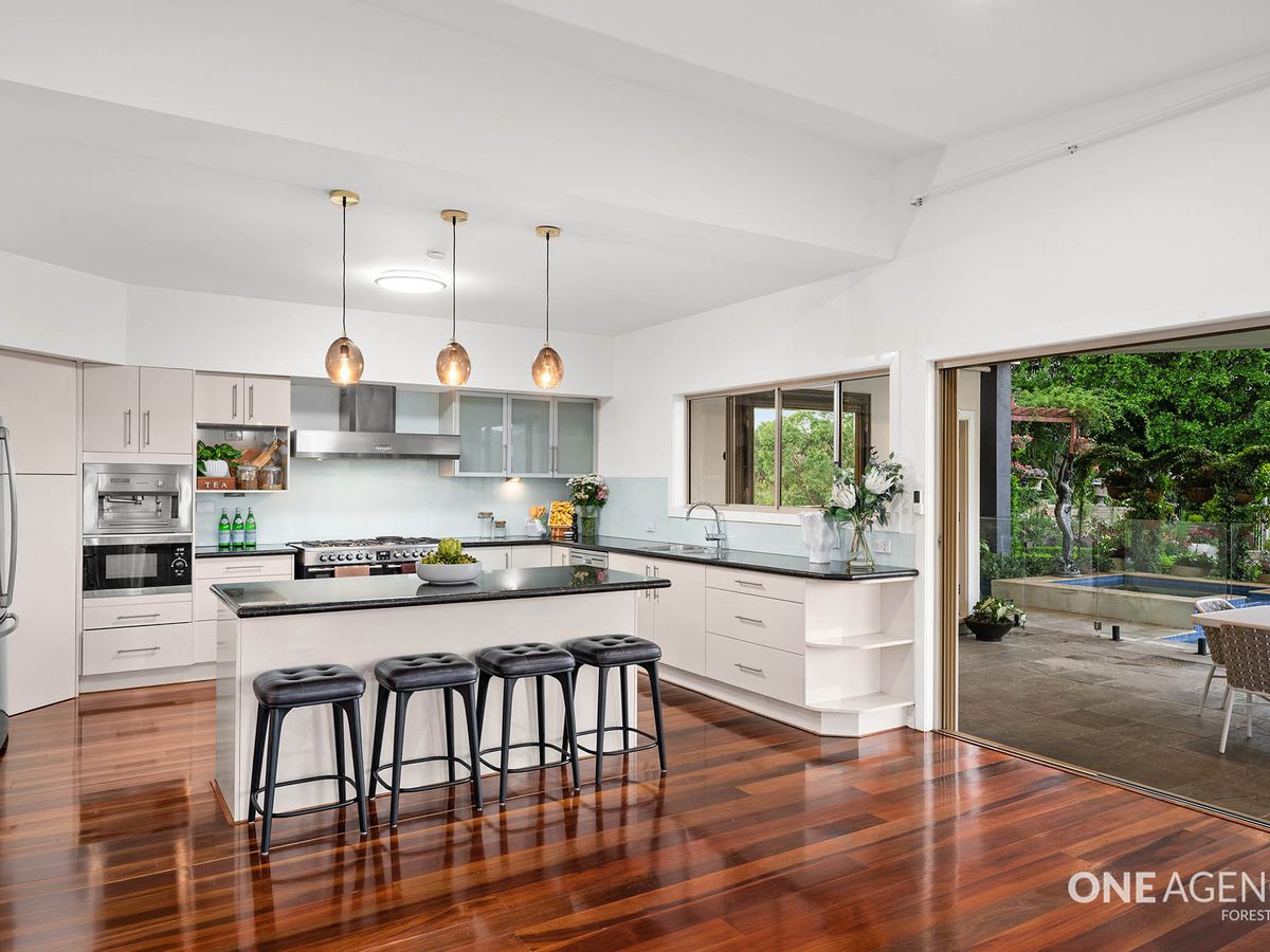 14 Seanna Place, Brookwater