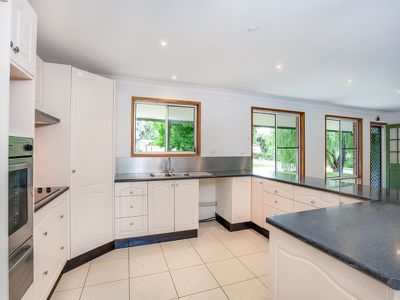84 Babers Road, Cooranbong