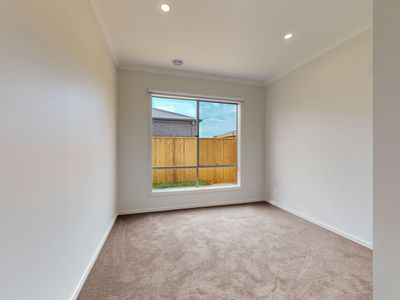 14 Carriage Drive, Fraser Rise