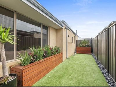 66 Alpina Promenade, Banksia Grove
