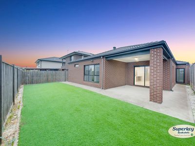 16 Origin Drive, Tarneit