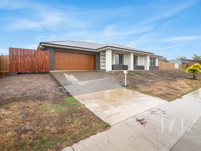 105 Hollyhock Drive, Kingston