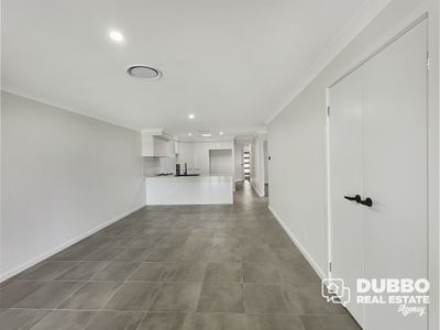 8 Malanda Avenue, Dubbo