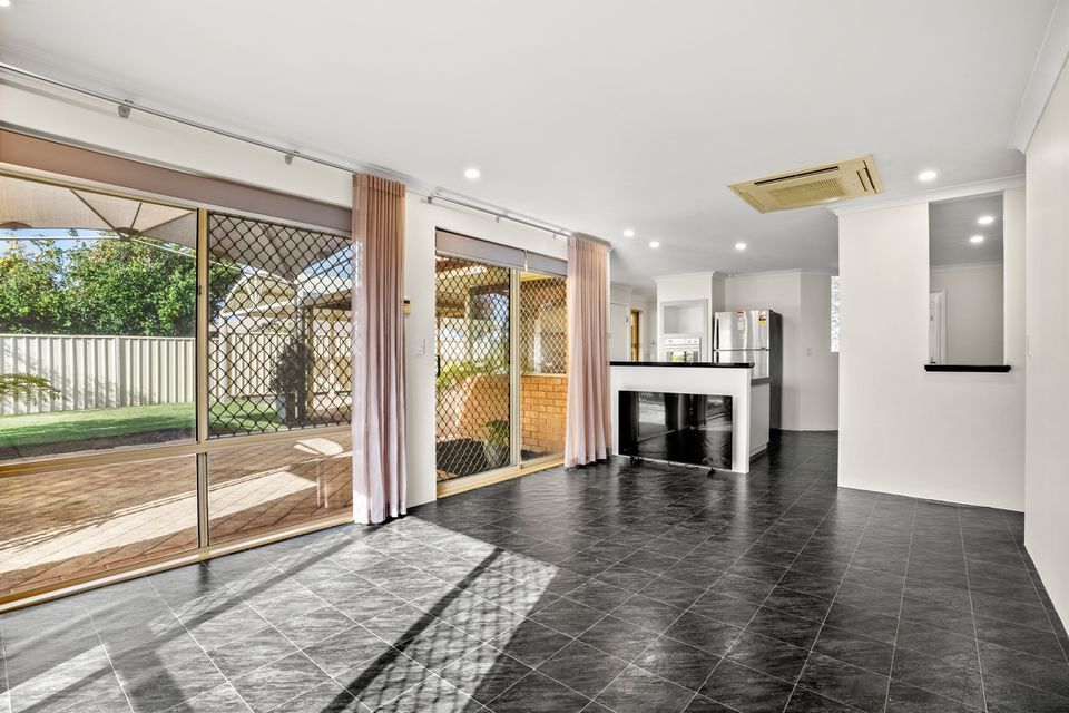18 HAZLETT PLACE, Waikiki