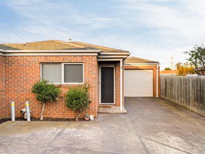 2 / 105 Merton Street, Altona Meadows