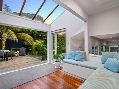 556 Beach Road, Rothesay Bay