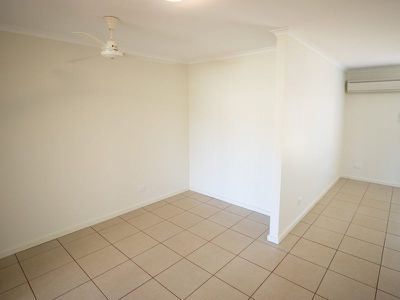 50 Giles Avenue, Newman