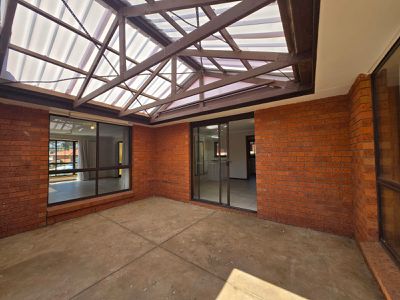 2 Bligh Place, Wyndham Vale