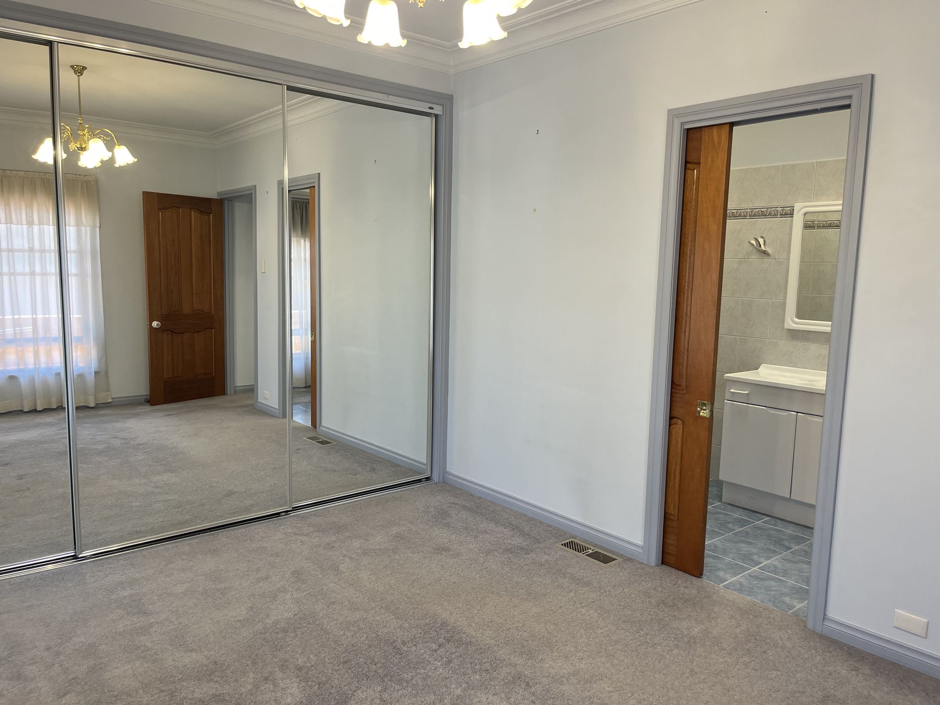 2 Sutherland Street, Geelong