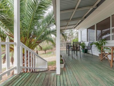 11 Edward Street, Woomargama