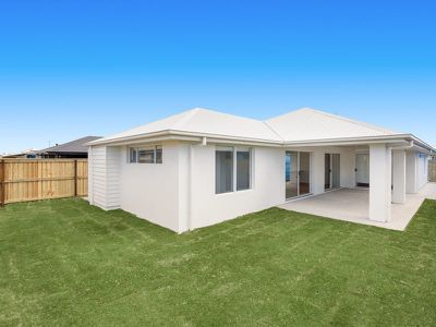 16 Merry Street, Palmview