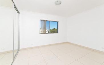 25 / 139 Waterloo Road, Greenacre