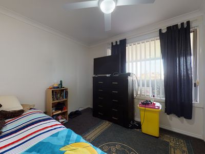 8 Doncaster Avenue, Dubbo