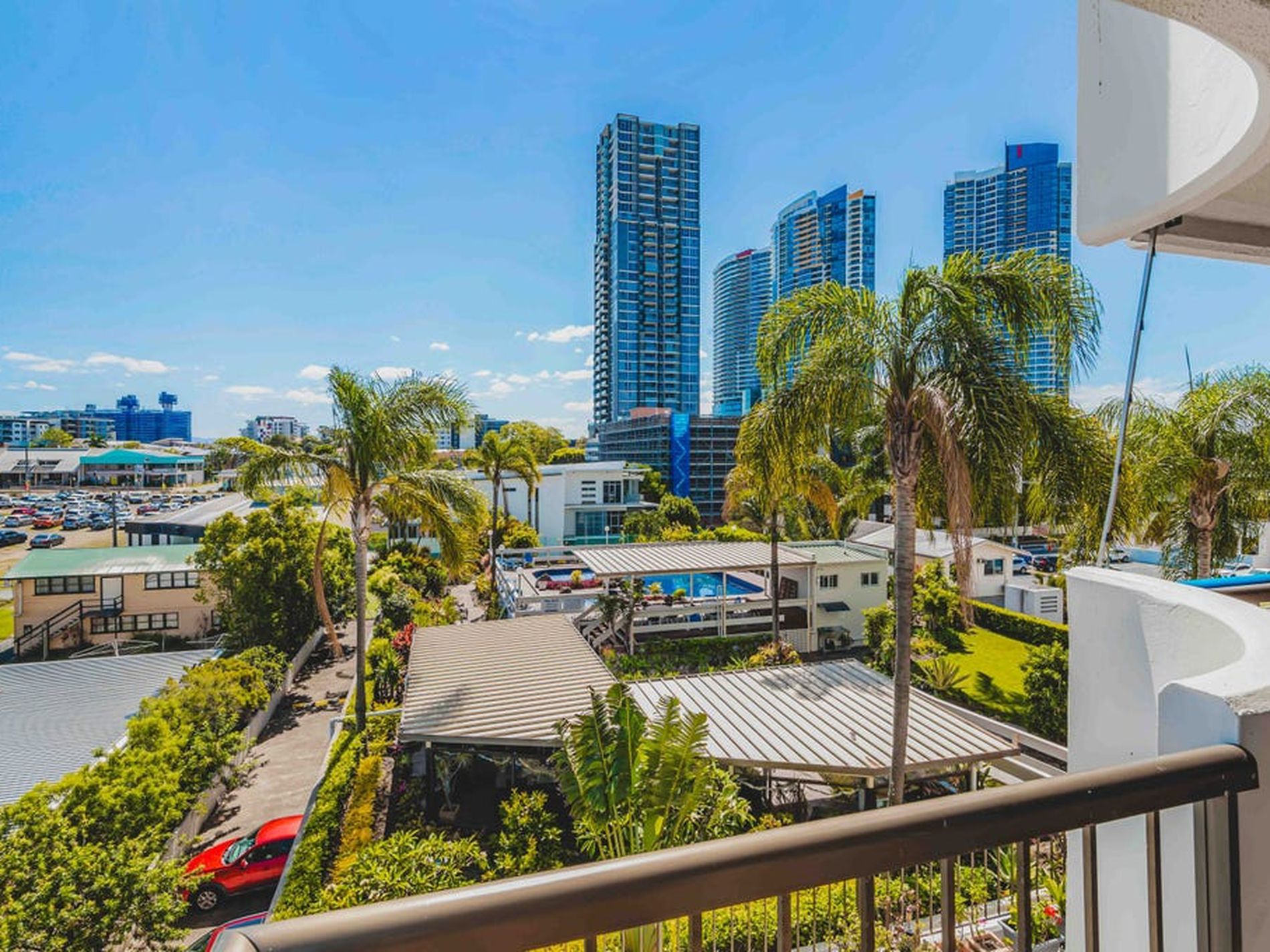 5c / 10 Marine Parade, Southport