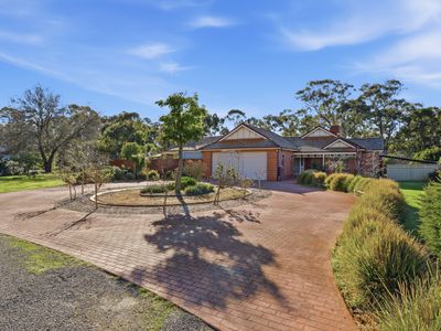 19 Huntingdale Place, Waldara