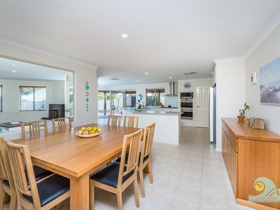 4 Teraglin Vista, Yanchep