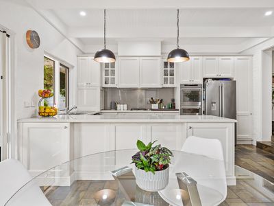 6 Dundas Street, Sale