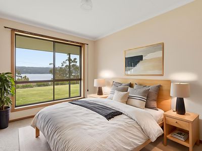 222 Cygnet Coast Road, Lymington