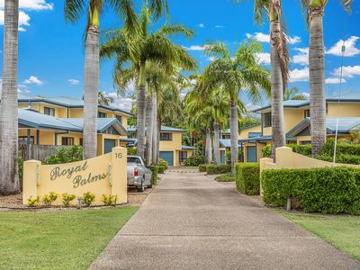 3 / 16 Beach Road, Cannonvale