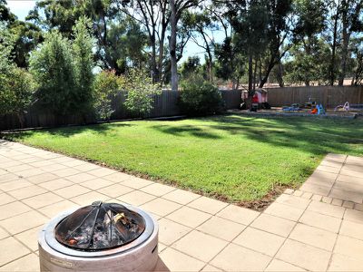 12 Lightwood Ave, Seymour