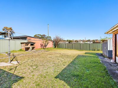 14 Leawarra Avenue, Barrack Heights