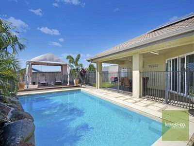 69 Hillock Crescent, Bushland Beach