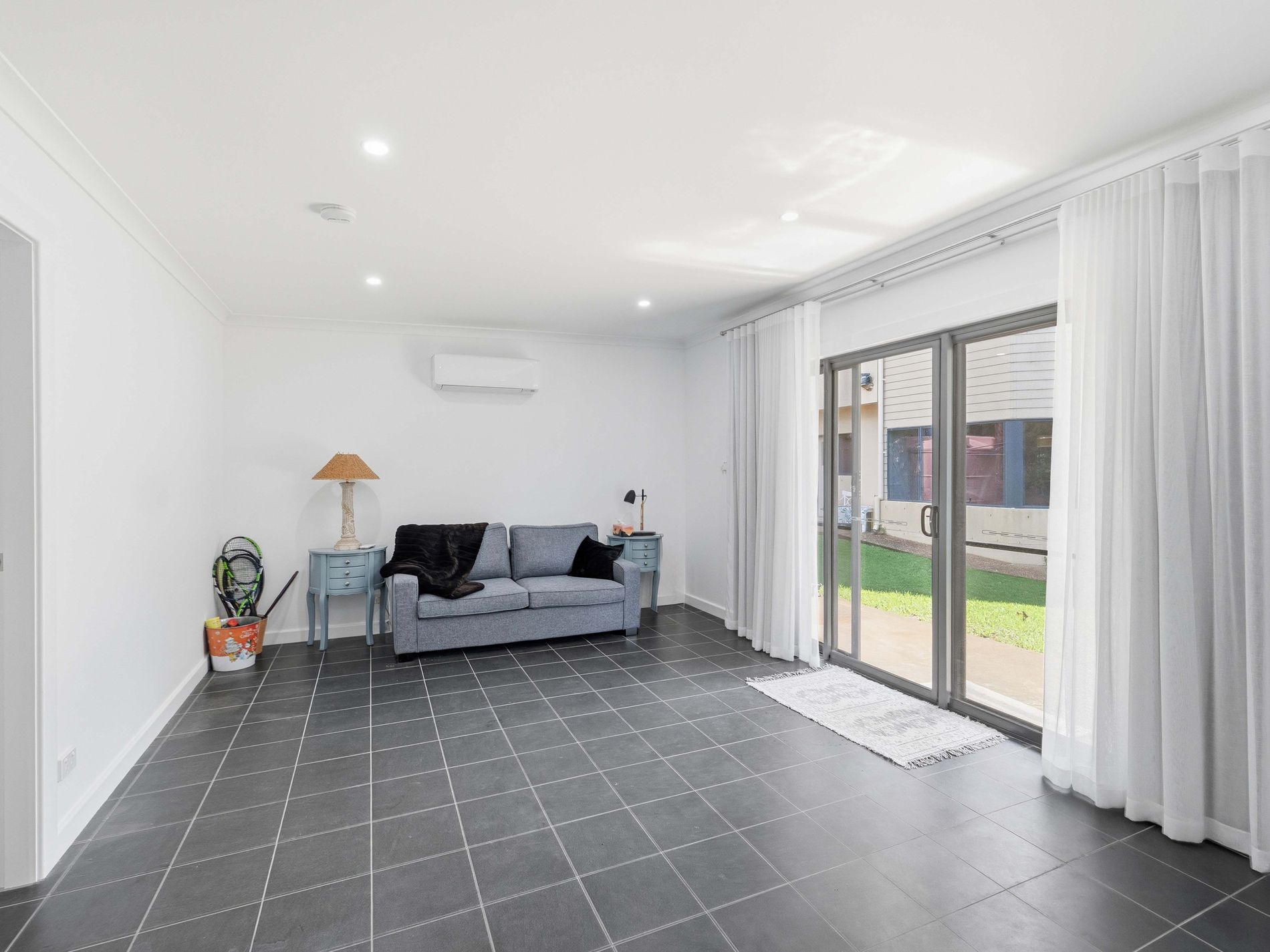 16 Bella Vista Drive, Lake Wyangan