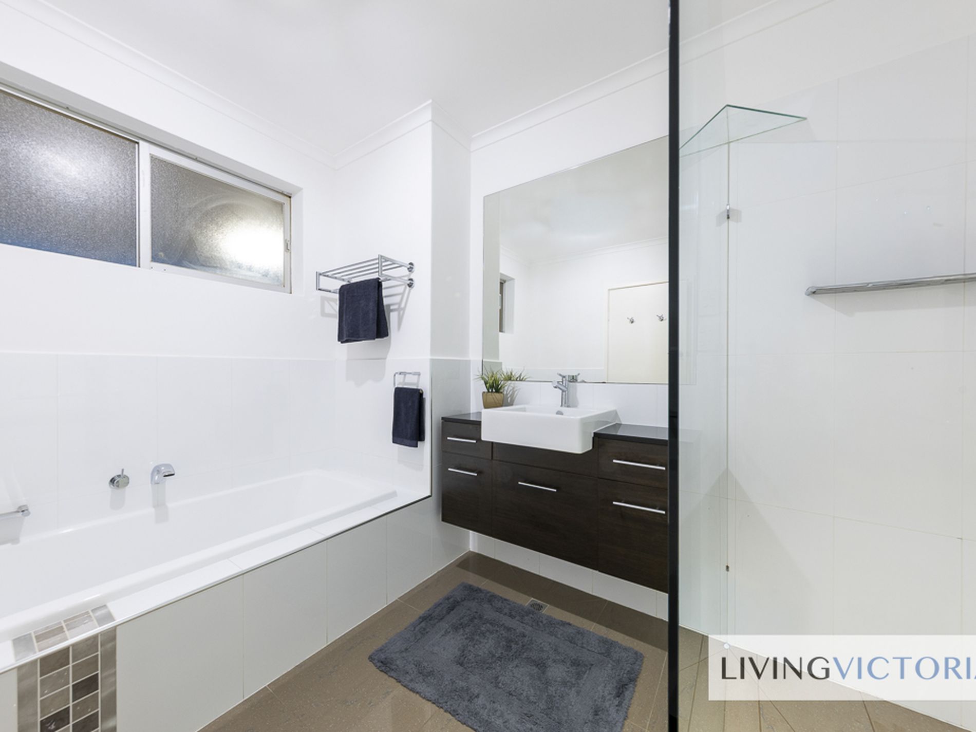 9 Terang Avenue, Burwood East