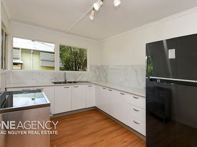 240 Freeman Rd, Inala