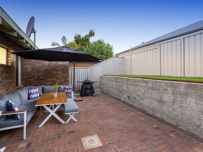 4 / 65 Axford Street, Como
