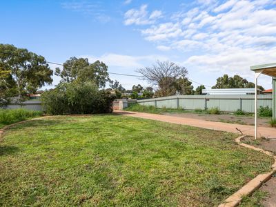 24A Blackall Place, South Kalgoorlie