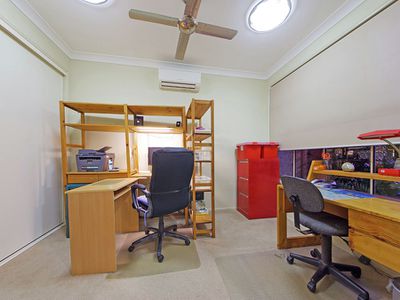 32 Higgs Circuit, Wynnum West