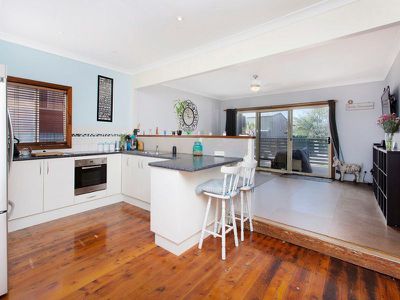 69 Lake Heights Road, Lake Heights