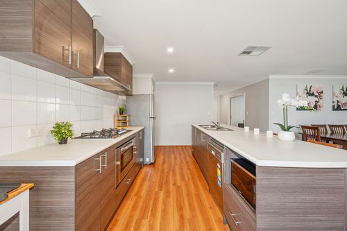 30 Cornforth Way, Piara Waters