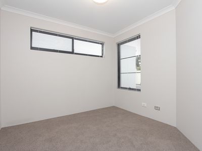 2 / 58 Central Avenue, Ascot