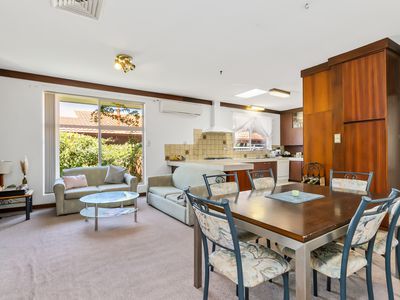 246 Riseley Street, Booragoon