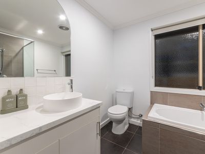 26 Riverbend Way, Sunshine North