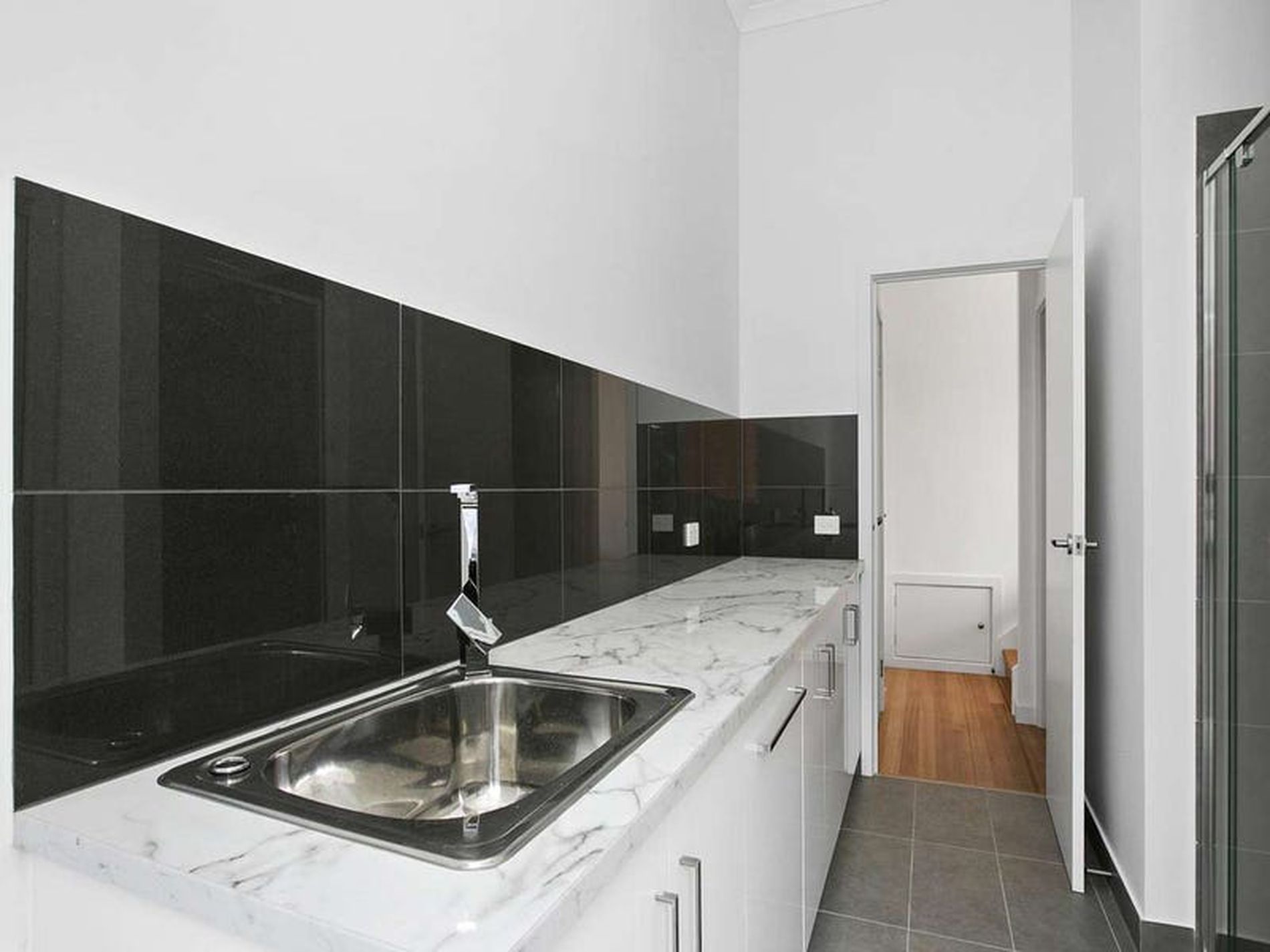 1 / 6 Lansbury Crescent, Highton