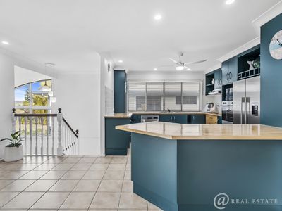 892 Scenic Highway, Kinka Beach
