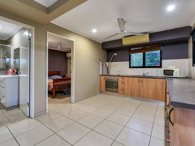 70 Sittella Road, Howard Springs