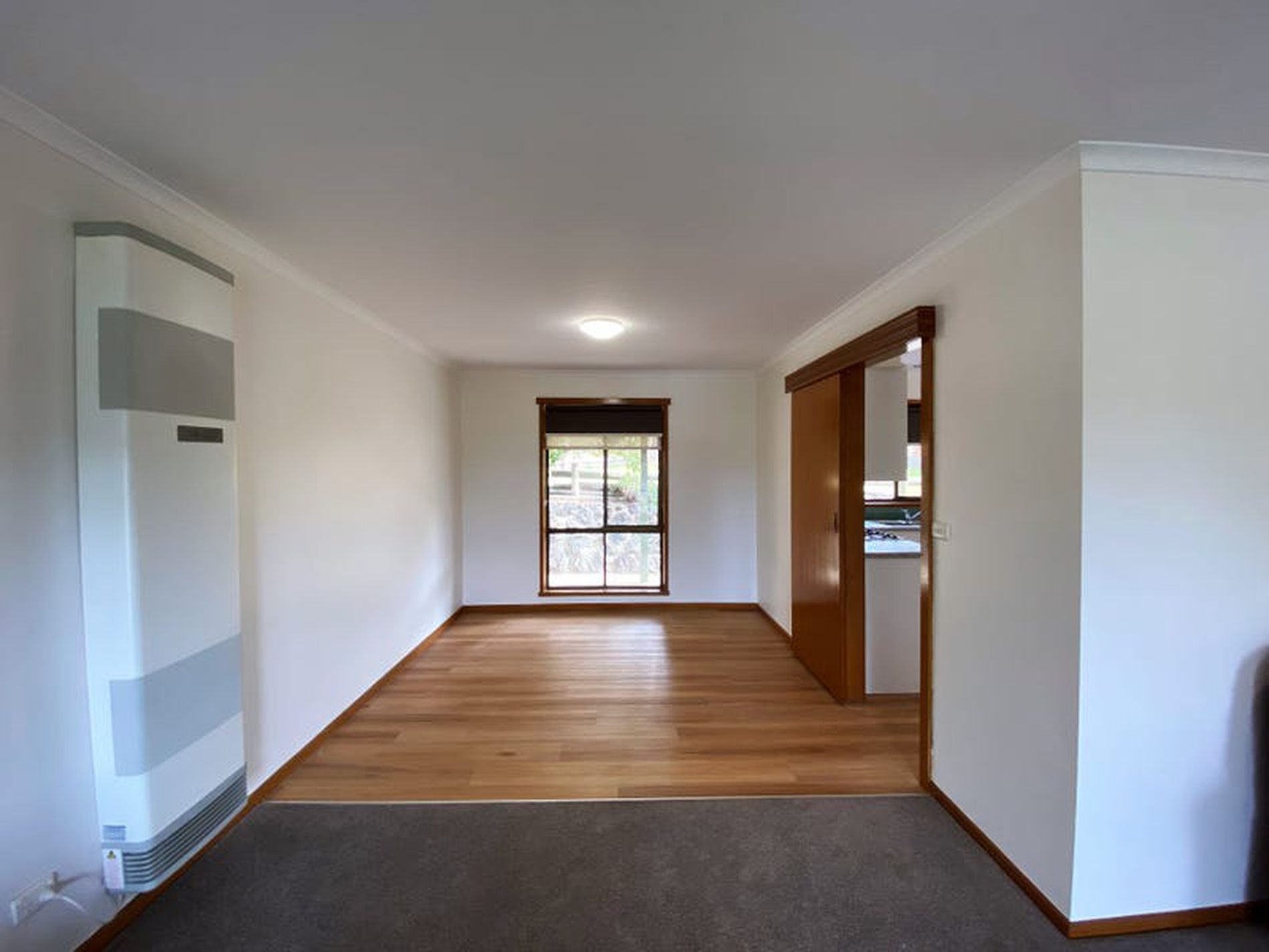 4 Royal Crescent, Hamlyn Heights