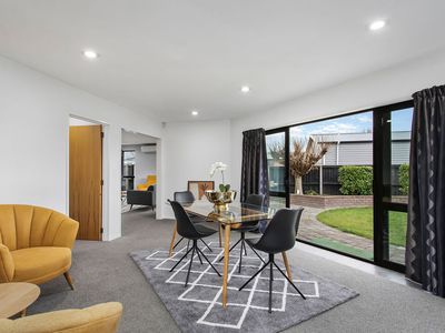 5 Autumn Place, Redwood