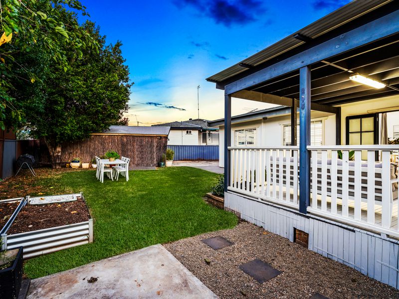 10 Runyon Ave, Greystanes