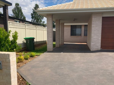 55a Champagne Drive, Dubbo