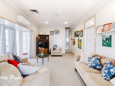 12 Taylor Street, West Mackay